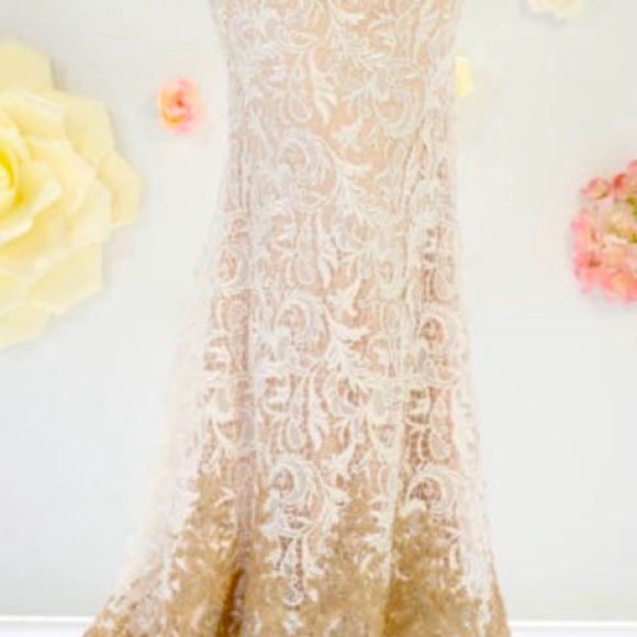 Royal Queen Collection 7458 Wedding Dress 🌹💍 - Picture 2 of 11